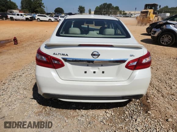 ✅ 2016 Nissan Altima S • VIN: 1N4AL3AP7GC275842 • Лот: 80321585. Опубликован ранее на Copart с пробегом 121 535 миль. Бесплатный доступ к архиву аукционных продаж из США и подробный отчёт об истории автомобиля на DreamBid. Изображение 6.
