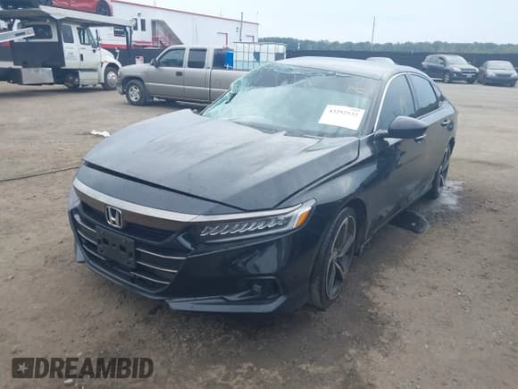 ✅ 2021 Honda Accord Sport • VIN: 1HGCV1F32MA110555 • Лот: 43292532. Опубликован ранее на IAAI с пробегом Не указан. Бесплатный доступ к архиву аукционных продаж из США и подробный отчёт об истории автомобиля на DreamBid. Изображение 2.