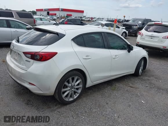 ✅ 2017 Mazda 3 Touring • VIN: JM1BN1L73H1100804 • Lot: 42518045. Wystawiony na IAAI z przebiegiem 165 290 mil. Bezpłatny archiwum sprzedaży aukcyjnych z USA i szczegółowy raport historii pojazdu na DreamBid. Zdjęcie 4.