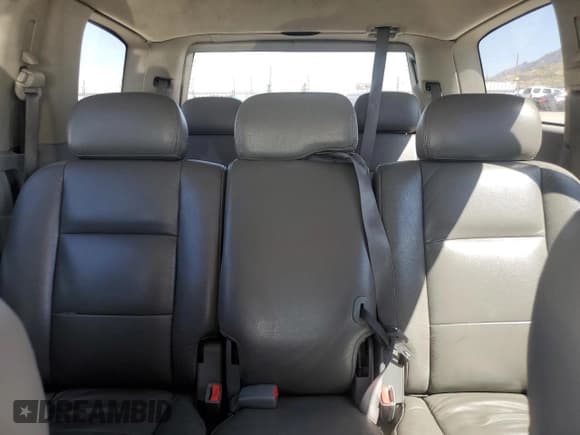 ✅ 2008 Chrysler Aspen Limited • VIN: 1A8HW58N88F142046 • Лот: 57906985. Опубликован ранее на Copart с пробегом 209 502 миль. Бесплатный доступ к архиву аукционных продаж из США и подробный отчёт об истории автомобиля на DreamBid. Изображение 10.