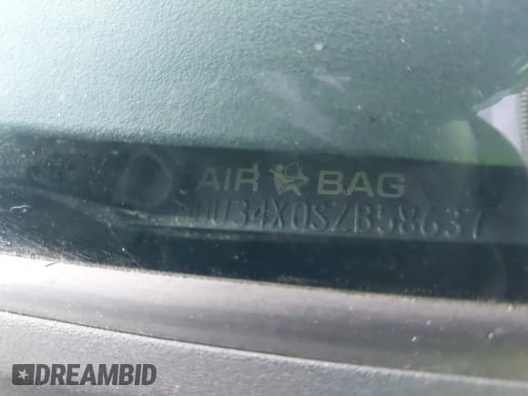 ✅ 1995 Ford Explorer Eddie Bauer • VIN: 1FMDU34X0SZB58637 • Lot: 43916436. Listed on IAAI with 193,286 mi. Free auction sales archive from the USA and detailed vehicle history report at DreamBid. Image 9.