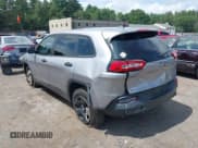 ✅ 2017 Jeep Cherokee Sport • VIN: 1C4PJMAB9HD226531 • Лот: 42730989. Опубликован ранее на IAAI с пробегом 133 627 миль. Бесплатный доступ к архиву аукционных продаж из США и подробный отчёт об истории автомобиля на DreamBid. Изображение 3.