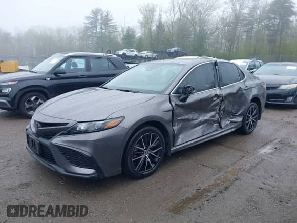 2022 Toyota Camry SE with VIN 4T1G11BK1NU068450, listed as a IAAI auction lot 42179167 with 41,013 mi miles and . Bid and sale history available at DreamBid. Image 18.