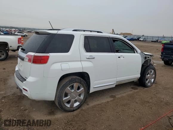 ✅ 2015 GMC Terrain Denali • VIN: 2GKFLZE3XF6372099 • Lot: 81410915. Listed on Copart with 63,749 mi. Free auction sales archive from the USA and detailed vehicle history report at DreamBid. Image 3.