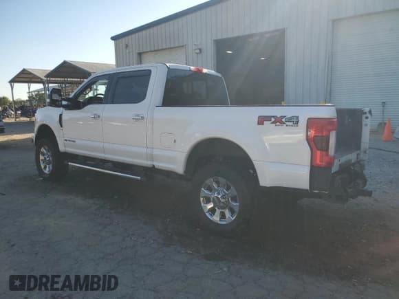 ✅ 2019 Ford F-350 XL • VIN: 1FT8W3BT6KEF99731 • Lot: 84380975. Wystawiony na Copart z przebiegiem 135 429 mil. Bezpłatny archiwum sprzedaży aukcyjnych z USA i szczegółowy raport historii pojazdu na DreamBid. Zdjęcie 2.
