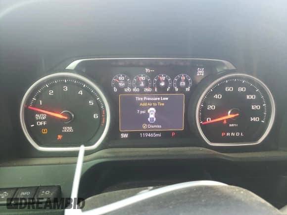 ✅ 2019 Chevrolet Silverado 1500 High Country • VIN: 1GCUYHEL3KZ186174 • Lot: 64402624. Wystawiony na Copart z przebiegiem 119 465 mil. Bezpłatny archiwum sprzedaży aukcyjnych z USA i szczegółowy raport historii pojazdu na DreamBid. Zdjęcie 9.