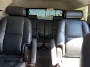 ✅ 2009 Chevrolet Tahoe LTZ • VIN: 1GNFC33J69R101907 • Lot: 71886395. Wystawiony na Copart z przebiegiem 246 080 mil. Bezpłatny archiwum sprzedaży aukcyjnych z USA i szczegółowy raport historii pojazdu na DreamBid. Zdjęcie 10.