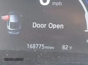 ✅ 2018 Honda Clarity • VIN: JHMZC5F15JC019394 • Lot: 43261290. Wystawiony na IAAI z przebiegiem 168 775 mil. Bezpłatny archiwum sprzedaży aukcyjnych z USA i szczegółowy raport historii pojazdu na DreamBid. Zdjęcie 16.