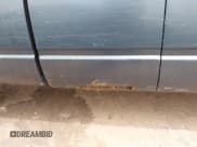 ✅ 1991 Chevrolet Silverado 1500 • VIN: 2GCEC19K5M1151692 • Lot: 42117927. Wystawiony na IAAI z przebiegiem 284 078 mil. Bezpłatny archiwum sprzedaży aukcyjnych z USA i szczegółowy raport historii pojazdu na DreamBid. Zdjęcie 6.