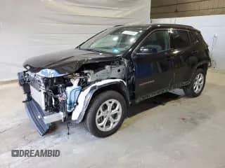 2024 Jeep Compass Latitude с VIN 3C4NJDBN1RT101096, выставлен на аукционе Copart как лот 67022295 с пробегом 10 415 миль миль и Списание • Salvage title. История ставок и продаж доступна на DreamBid. Изображение 1.
