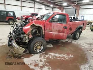 2003 Chevrolet Silverado 2500HD Work Truck с VIN 1GCHK24U23E343552, выставлен на аукционе Copart как лот 39566983 с пробегом 271 401 миль миль и На запчасти • Non repairable. История ставок и продаж доступна на DreamBid. Изображение 1.