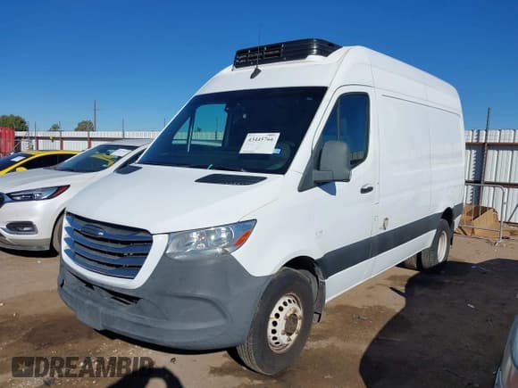 ✅ 2019 Freightliner Sprinter • VIN: WDRPF0CDXKT003470 • Лот: 43445766. Опубликован ранее на IAAI с пробегом 220 202 миль. Бесплатный доступ к архиву аукционных продаж из США и подробный отчёт об истории автомобиля на DreamBid. Изображение 18.