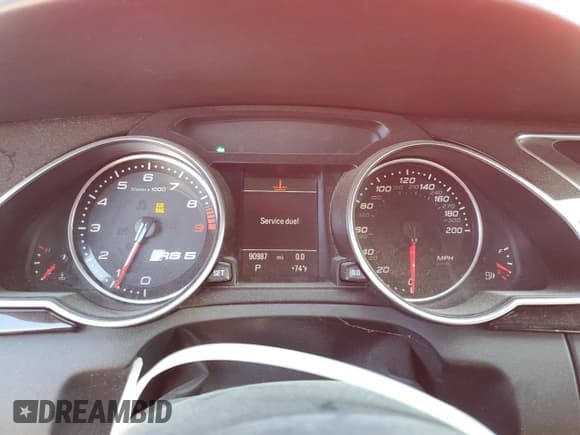 ✅ 2013 Audi RS 5 • VIN: WUAC6AFR6DA902467 • Lot: 82056324. Listed on Copart with 90,987 mi. Free auction sales archive from the USA and detailed vehicle history report at DreamBid. Image 9.