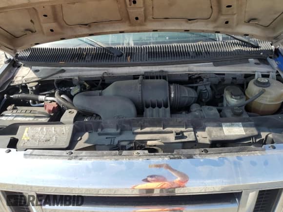 ✅ 2009 Ford Econoline Cargo • VIN: 1FTNS24W09DA17459 • Lot: 56044445. Wystawiony na Copart z przebiegiem 177 697 mil. Bezpłatny archiwum sprzedaży aukcyjnych z USA i szczegółowy raport historii pojazdu na DreamBid. Zdjęcie 12.