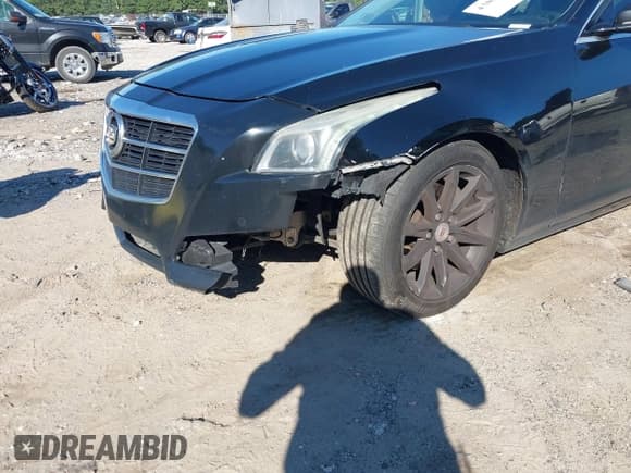 ✅ 2014 Cadillac CTS Luxury AWD • VIN: 1G6AX5S39E0120197 • Lot: 43083515. Wystawiony na IAAI z przebiegiem 140 823 mil. Bezpłatny archiwum sprzedaży aukcyjnych z USA i szczegółowy raport historii pojazdu na DreamBid. Zdjęcie 6.