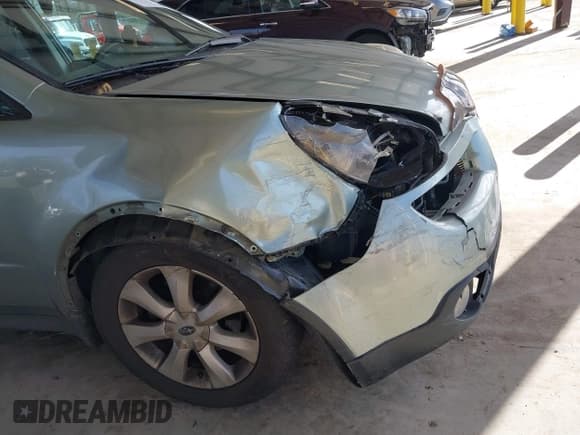 ✅ 2006 Subaru Tribeca 7-Pass • VIN: 4S4WX85C064409622 • Lot: 41734988. Listed on IAAI with 186,291 mi. Free auction sales archive from the USA and detailed vehicle history report at DreamBid. Image 6.