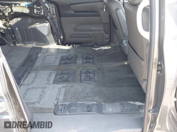 ✅ 2014 Honda Odyssey EX-L • VIN: 5FNRL5H63EB012561 • Lot: 43150266. Listed on IAAI with 117,126 mi. Free auction sales archive from the USA and detailed vehicle history report at DreamBid. Image 8.