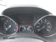 ✅ 2017 Ford Escape SE • VIN: 1FMCU9GDXHUE82586 • Lot: 43449482. Wystawiony na IAAI z przebiegiem 150 608 mil. Bezpłatny archiwum sprzedaży aukcyjnych z USA i szczegółowy raport historii pojazdu na DreamBid. Zdjęcie 7.