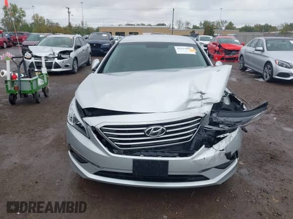 2015 Hyundai Sonata SE z VIN 5NPE24AF9FH222543, wystawiony jako IAAI lot #43351081 z przebiegiem 54 367 mil mil oraz . Historia ofert i sprzedaży dostępna na DreamBid. Obrazek 12.