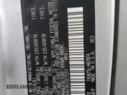 ✅ 2024 Toyota Highlander LE • VIN: 5TDKDRBH3RS561551 • Lot: 68276315. Wystawiony na Copart z przebiegiem 29 843 mil. Bezpłatny archiwum sprzedaży aukcyjnych z USA i szczegółowy raport historii pojazdu na DreamBid. Zdjęcie 14.