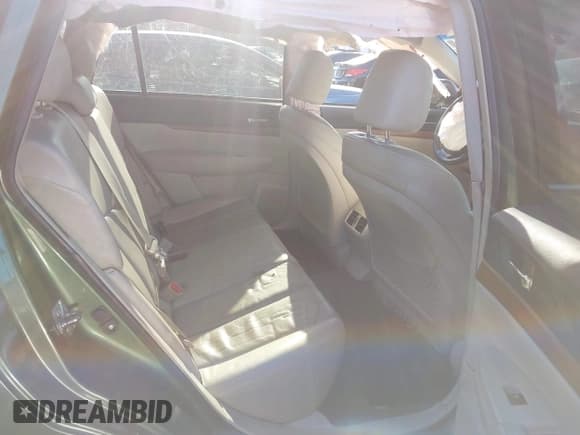 ✅ 2014 Subaru Outback Limited • VIN: 4S4BRBLC5E3317502 • Lot: 43602565. Listed on IAAI with 121,290 mi. Free auction sales archive from the USA and detailed vehicle history report at DreamBid. Image 8.