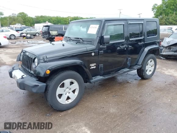 ✅ 2008 Jeep Wrangler Unlimited Sahara • VIN: 1J4GA59128L512626 • Lot: 42314761. Listed on IAAI with 116,161 mi. Free auction sales archive from the USA and detailed vehicle history report at DreamBid. Image 2.