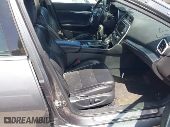 ✅ 2020 Nissan Maxima SL • VIN: 1N4AA6DVXLC373467 • Лот: 42784055. Опубликован ранее на IAAI с пробегом 221 014 миль. Бесплатный доступ к архиву аукционных продаж из США и подробный отчёт об истории автомобиля на DreamBid. Изображение 5.