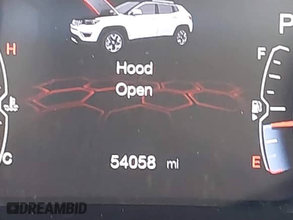 2021 Jeep Compass 80th Anniversary z VIN 3C4NJCEB7MT596909, wystawiony jako IAAI lot #41376547 z przebiegiem 54 058 mil mil oraz . Historia ofert i sprzedaży dostępna na DreamBid. Obrazek 16.