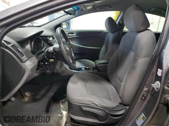 ✅ 2012 Hyundai Sonata GLS • VIN: 5NPEB4AC1CH310293 • Lot: 73098894. Listed on Copart with 292,123 mi. Free auction sales archive from the USA and detailed vehicle history report at DreamBid. Image 7.