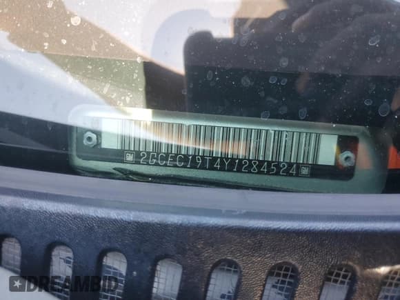 ✅ 2000 Chevrolet Silverado 1500 LS • VIN: 2GCEC19T4Y1284524 • Лот: 73358804. Опубликован ранее на Copart с пробегом 206 735 миль. Бесплатный доступ к архиву аукционных продаж из США и подробный отчёт об истории автомобиля на DreamBid. Изображение 13.