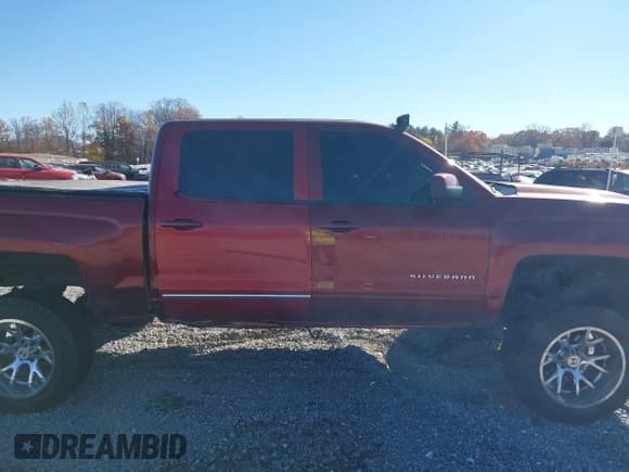 ✅ 2017 Chevrolet Silverado 1500 LT • VIN: 3GCUKREC9HG191976 • Лот: 43624894. Опубликован ранее на IAAI с пробегом 136 919 миль. Бесплатный доступ к архиву аукционных продаж из США и подробный отчёт об истории автомобиля на DreamBid. Изображение 13.