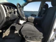 ✅ 2007 Toyota Tundra • VIN: 5TBDT54117S453696 • Лот: 81122185. Опубликован ранее на Copart с пробегом 216 340 миль. Бесплатный доступ к архиву аукционных продаж из США и подробный отчёт об истории автомобиля на DreamBid. Изображение 7.