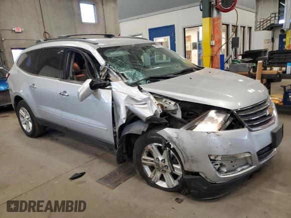 ✅ 2014 Chevrolet Traverse LT • VIN: 1GNKRHKD8EJ165512 • Lot: 84898445. Wystawiony na Copart z przebiegiem 223 345 mil. Bezpłatny archiwum sprzedaży aukcyjnych z USA i szczegółowy raport historii pojazdu na DreamBid. Zdjęcie 4.