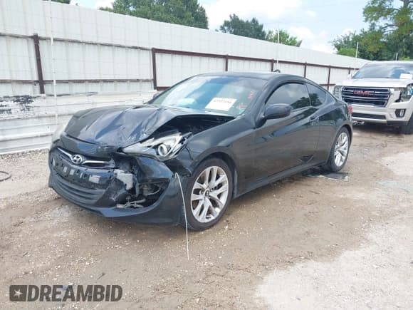 ✅ 2013 Hyundai Genesis Coupe 2.0T • VIN: KMHHT6KD0DU091858 • Lot: 42923154. Wystawiony na IAAI z przebiegiem 128 246 mil. Bezpłatny archiwum sprzedaży aukcyjnych z USA i szczegółowy raport historii pojazdu na DreamBid. Zdjęcie 2.