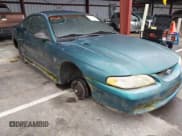✅ 1997 Ford Mustang • VIN: 1FALP4048VF101445 • Lot: 43870904. Wystawiony na IAAI z przebiegiem 93 150 mil. Bezpłatny archiwum sprzedaży aukcyjnych z USA i szczegółowy raport historii pojazdu na DreamBid. Zdjęcie 6.