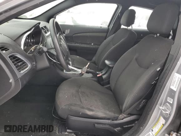 ✅ 2014 Dodge Avenger SE • VIN: 1C3CDZAB6EN130269 • Лот: 41590835. Опубликован ранее на Copart с пробегом 113 999 миль. Бесплатный доступ к архиву аукционных продаж из США и подробный отчёт об истории автомобиля на DreamBid. Изображение 7.