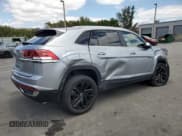 ✅ 2023 Volkswagen Atlas SE • VIN: 1V2WC2CA4PC201599 • Lot: 51625725. Wystawiony na Copart z przebiegiem 30 301 mil. Bezpłatny archiwum sprzedaży aukcyjnych z USA i szczegółowy raport historii pojazdu na DreamBid. Zdjęcie 3.