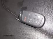 ✅ 2023 Jeep Compass (RED) Edition • VIN: 3C4NJDCN9PT573719 • Lot: 43081922. Wystawiony na IAAI z przebiegiem 41 039 mil. Bezpłatny archiwum sprzedaży aukcyjnych z USA i szczegółowy raport historii pojazdu na DreamBid. Zdjęcie 11.