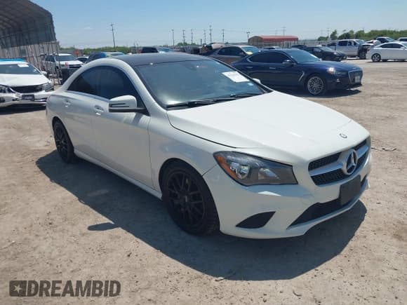 ✅ 2015 Mercedes-Benz CLA 250 • VIN: WDDSJ4EB0FN245602 • Lot: 43133793. Wystawiony na IAAI z przebiegiem 132 596 mil. Bezpłatny archiwum sprzedaży aukcyjnych z USA i szczegółowy raport historii pojazdu na DreamBid. Zdjęcie 1.
