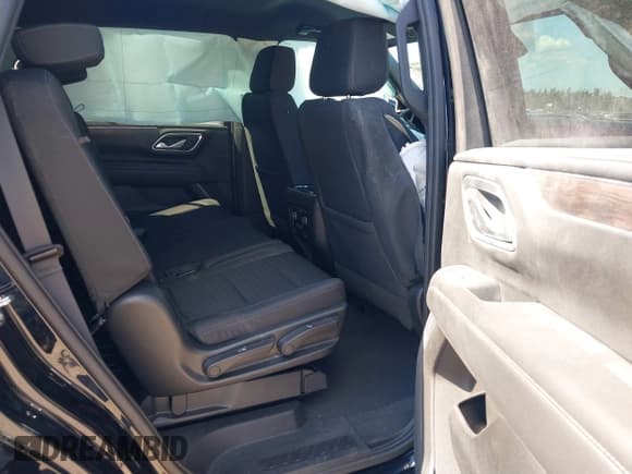 ✅ 2023 Chevrolet Tahoe LS • VIN: 1GNSCMKD9PR282840 • Lot: 41904280. Wystawiony na IAAI z przebiegiem 73 298 mil. Bezpłatny archiwum sprzedaży aukcyjnych z USA i szczegółowy raport historii pojazdu na DreamBid. Zdjęcie 8.