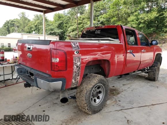 ✅ 2007 Chevrolet Silverado 2500HD 2LT • VIN: 1GCHK23657F502602 • Лот: 66417474. Опубликован ранее на Copart с пробегом Не указан. Бесплатный доступ к архиву аукционных продаж из США и подробный отчёт об истории автомобиля на DreamBid. Изображение 3.