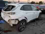 2018 Hyundai Kona Limited z VIN KM8K33A55JU080347, wystawiony jako Copart lot #35987133 z przebiegiem 90 090 mil mil oraz . Historia ofert i sprzedaży dostępna na DreamBid. Obrazek 3.