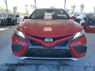 ✅ 2021 Toyota Camry TRD • VIN: 4T1KZ1AK1MU051344 • Lot: 86178875. Wystawiony na Copart z przebiegiem 31 481 mil. Bezpłatny archiwum sprzedaży aukcyjnych z USA i szczegółowy raport historii pojazdu na DreamBid. Zdjęcie 5.