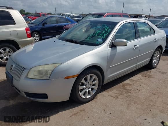 ✅ 2006 Mercury Milan • VIN: 3MEFM07116R611143 • Лот: 42980700. Опубликован ранее на IAAI с пробегом 208 830 миль. Бесплатный доступ к архиву аукционных продаж из США и подробный отчёт об истории автомобиля на DreamBid. Изображение 2.