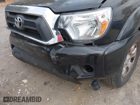 ✅ 2015 Toyota Tacoma • VIN: 3TMLU4EN5FM203176 • Lot: 43559270. Listed on IAAI with 265,603 mi. Free auction sales archive from the USA and detailed vehicle history report at DreamBid. Image 6.