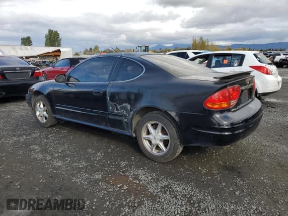 ✅ 2000 Oldsmobile Alero GLS • VIN: 1G3NF12E3YC416007 • Лот: 76420864. Опубликован ранее на Copart с пробегом 161 678 миль. Бесплатный доступ к архиву аукционных продаж из США и подробный отчёт об истории автомобиля на DreamBid. Изображение 2.