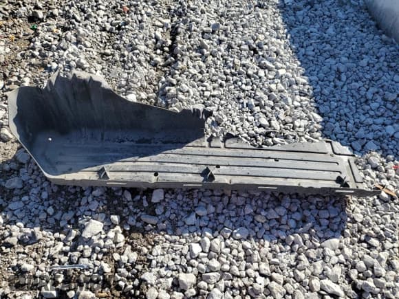 ✅ 2012 Chevrolet Silverado 2500HD LT • VIN: 1GC1KXC82CF214367 • Lot: 87129994. Wystawiony na Copart z przebiegiem 184 857 mil. Bezpłatny archiwum sprzedaży aukcyjnych z USA i szczegółowy raport historii pojazdu na DreamBid. Zdjęcie 12.