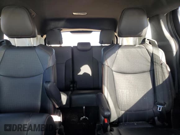 ✅ 2021 Toyota Sienna XSE • VIN: 5TDXSKFC4MS002164 • Lot: 82180155. Listed on Copart with 99,592 mi. Free auction sales archive from the USA and detailed vehicle history report at DreamBid. Image 10.