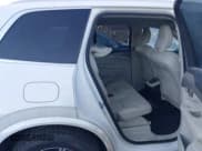 ✅ 2023 Volvo XC90 Plus • VIN: YV4062PN8P1945260 • Лот: 43510846. Опубликован ранее на IAAI с пробегом Не указан. Бесплатный доступ к архиву аукционных продаж из США и подробный отчёт об истории автомобиля на DreamBid. Изображение 8.