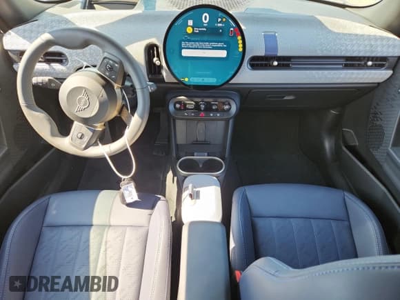 ✅ 2025 MINI Hardtop Cooper S • VIN: WMW23GD08S2W54560 • Lot: 63762015. Listed on Copart with 2,376 mi. Free auction sales archive from the USA and detailed vehicle history report at DreamBid. Image 8.